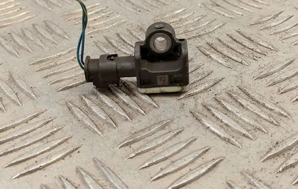 BMW 1 F20 F21 Airbag deployment crash/impact sensor 9234989