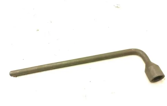 Mercedes-Benz Sprinter W906 Wheel nut wrench A9015810201