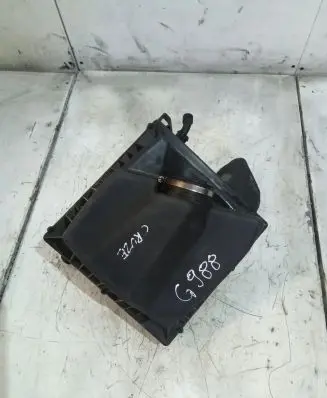 Chevrolet Cruze Air filter box 13272777