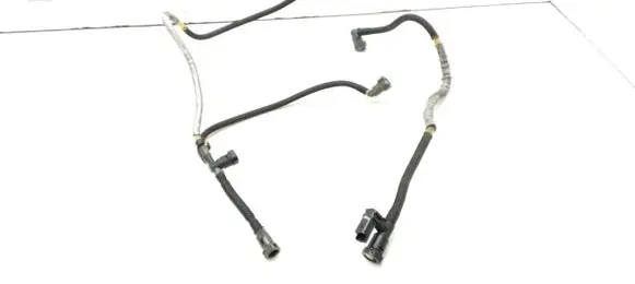 Citroen C6 Fuel line pipe