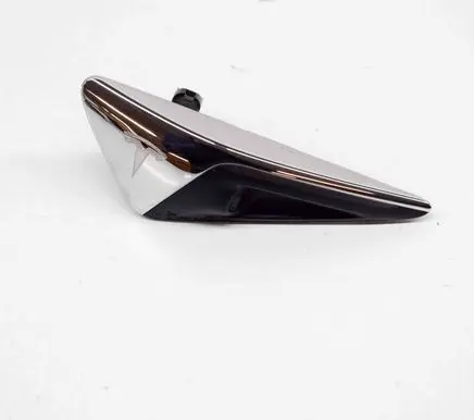 Tesla Model X Side fender camera 112510600E