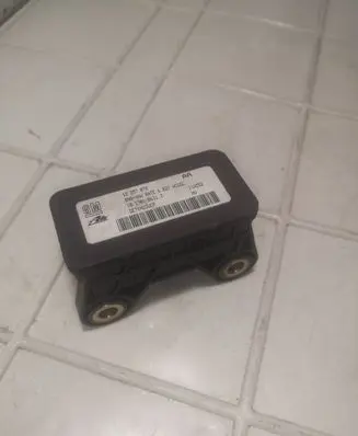 Opel Zafira B ESP acceleration yaw rate sensor 13257072 10170106313