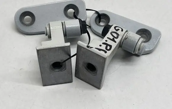 BMW X3 G01 Front door hinge set 7333061