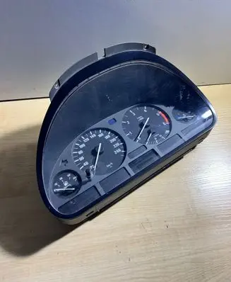 BMW 5 E39 Speedometer (instrument cluster) 62118375902 110008735047