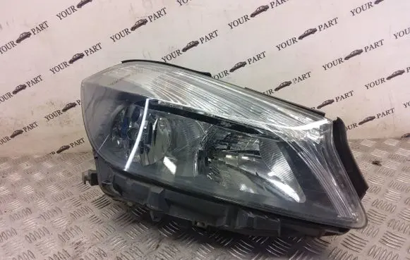 Mercedes-Benz A W176 Headlight/headlamp a1768200461kz