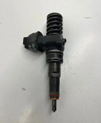 Audi A3 S3 8P Fuel injector 0414720215