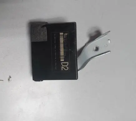 Toyota RAV 4 (XA40) Immobilizer control unit/module 625731000