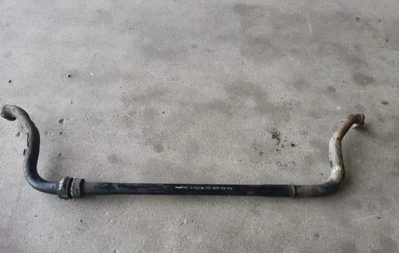 Volkswagen Touareg I Front anti-roll bar/sway bar 7L0411025D