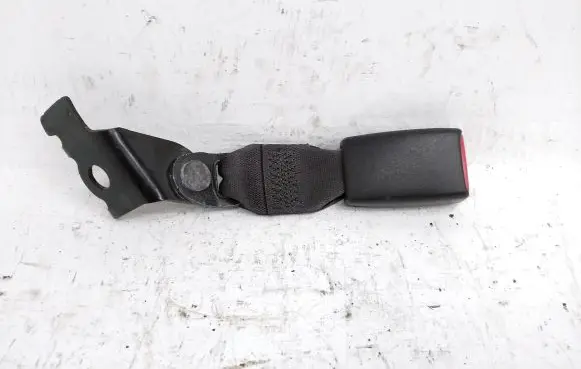 Cadillac CTS Rear seatbelt buckle 2020507