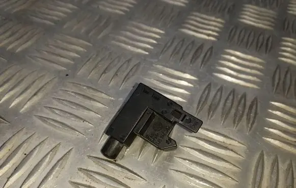 Skoda Octavia Mk3 (5E) Hand parking brake sensor 1J0947561