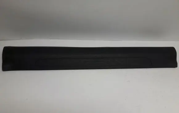 Front sill trim cover
