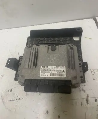 Citroen C5 Engine control unit/module 9656974780