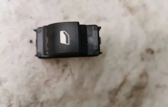 Citroen Berlingo Electric window control switch 98044803ZD