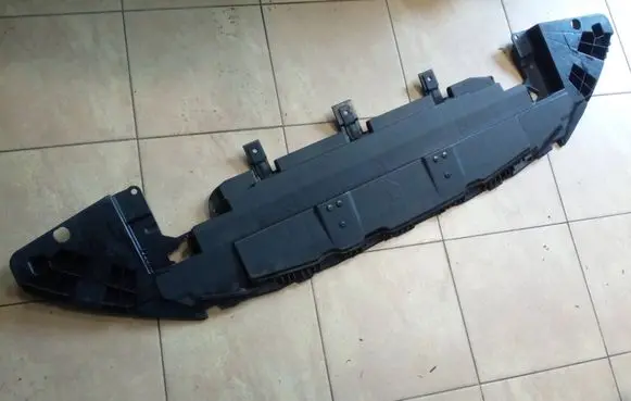 Lexus ES 250 - 300 - 330 Front bumper skid plate/under tray 5261833120 NE70618
