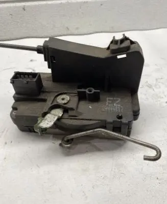 Renault Scenic II - Grand scenic II Sliding door lock 24444017
