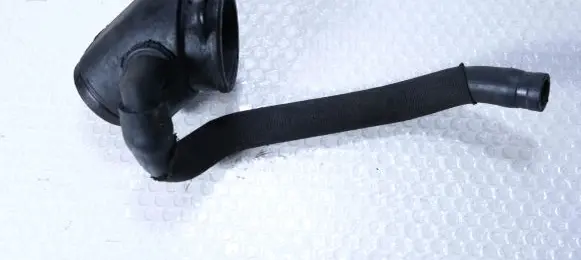 Audi A6 S6 C6 4F Air intake hose/pipe