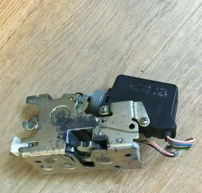 Volkswagen II LT Front door lock A9017201035