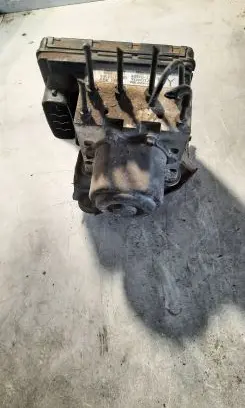 Toyota Corolla Verso E121 ABS Pump 4451013070