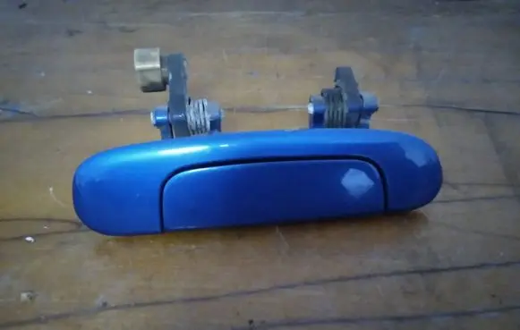 Rear interior roof grab handle
