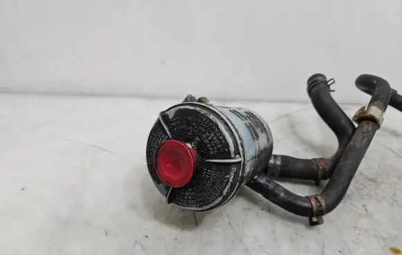 Honda CR-V Power steering fluid tank/reservoir