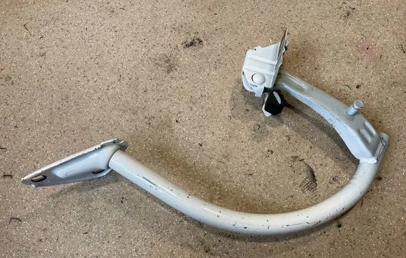 Volkswagen PASSAT CC Tailgate/trunk/boot hinge 3C8827302A