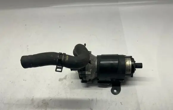 Mercedes-Benz GL X166 Water pump A1665011420 0392022010