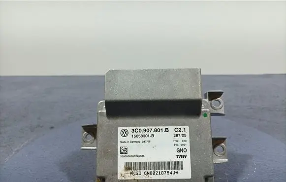 Volkswagen PASSAT B5.5 Other control units/modules 3C0907801B