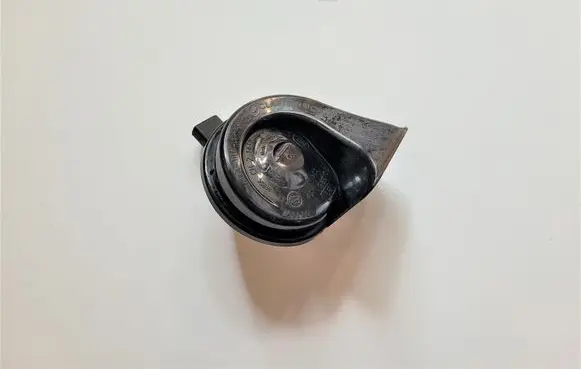 BMW 7 F01 F02 F03 F04 Horn signal 703881157 3881157