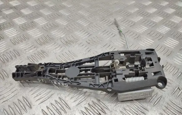Front door exterior handle/bracket