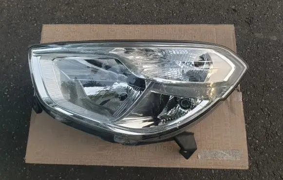 Dacia Dokker Headlight/headlamp 260603007R