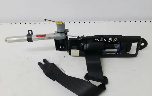 Volvo V50 Front seatbelt