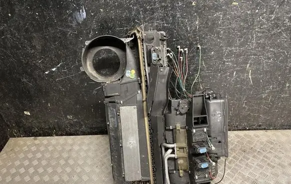 Mercedes-Benz S W140 Interior heater climate box assembly housing 9434450017