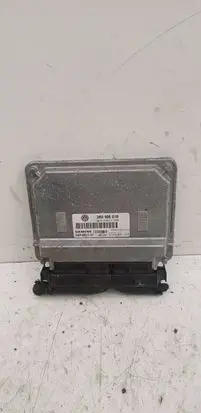 Volkswagen PASSAT B5.5 Engine control unit/module 3B0906018 5WP4331107