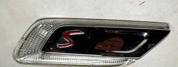 Mini Clubman F54 Front fender indicator light 7358470