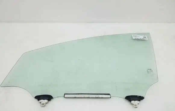 Toyota Corolla Verso AR10 Front door window/glass (coupe) 681020F010