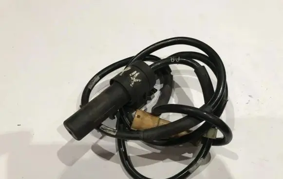 Opel Tigra A ABS brake wheel speed sensor 3206105602 32061056-02