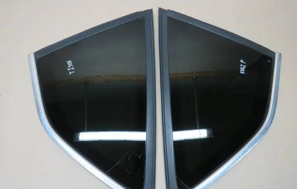 Ford Kuga I Rear side window 8V41S297B00B 43R004523 DOT211M93AS3