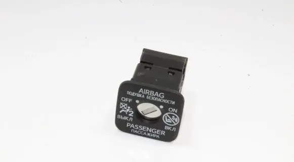 Lexus RX 450H Passenger airbag on/off switch 