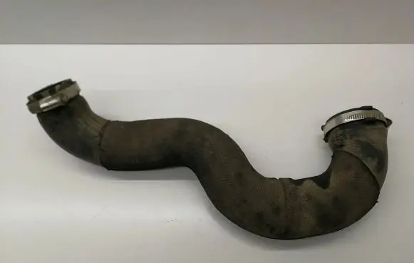 Intercooler hose/pipe