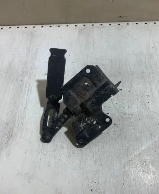 Audi A6 S6 C5 4B Engine bonnet/hood lock/latch loop/hook 4B0823480C