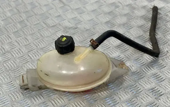Renault Trafic II (X83) Coolant expansion tank/reservoir 217100015R