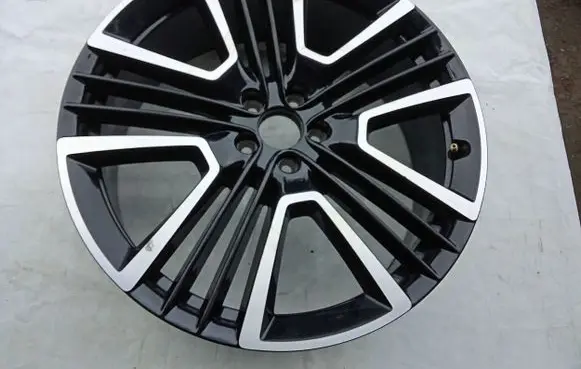 Volvo XC40 R21 alloy rim 31650010