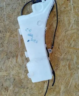 Citroen C5 Aircross Windshield washer fluid reservoir/tank 9826400780
