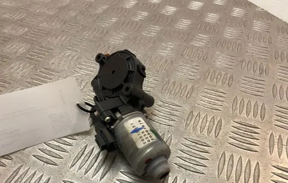Lexus RX 450H Seat adjustment motor 43944010400
