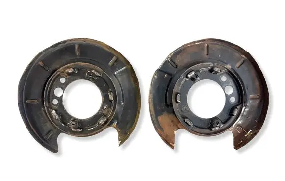 Nissan X-Trail T30 Rear brake disc plate dust cover 440208H300 440308H300