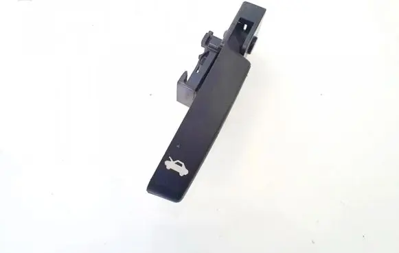 Opel Insignia A Engine bonnet (hood) release handle