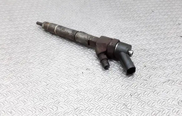 Mercedes-Benz A W168 Fuel injector 0445110015
