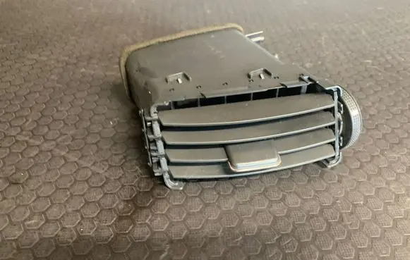 Toyota Corolla Verso AR10 Dash center air vent grill 6556444010