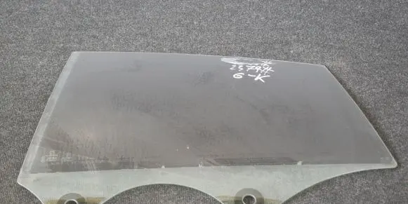 BMW 4 F36 Gran coupe Rear door window glass