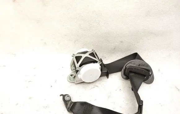 BMW 4 F36 Gran coupe Front seatbelt 33052214